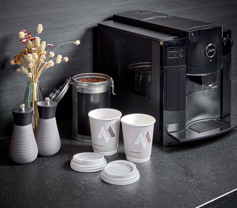 Kaffeemaschine mit Zubehör