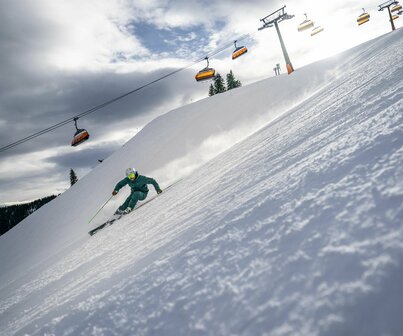 Skifahrer auf der Piste