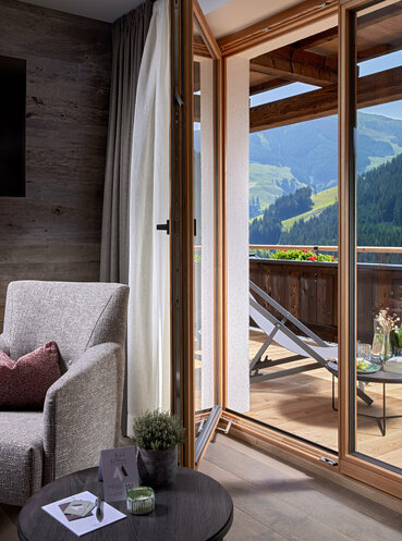 Offene Balkontür im Mei.Rückzug Appartement